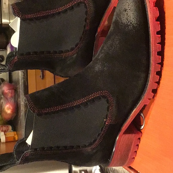 *OLD GRINGO* Bushwick - Black size 8. Worn once; essentially brand new. - Picture 9 of 10